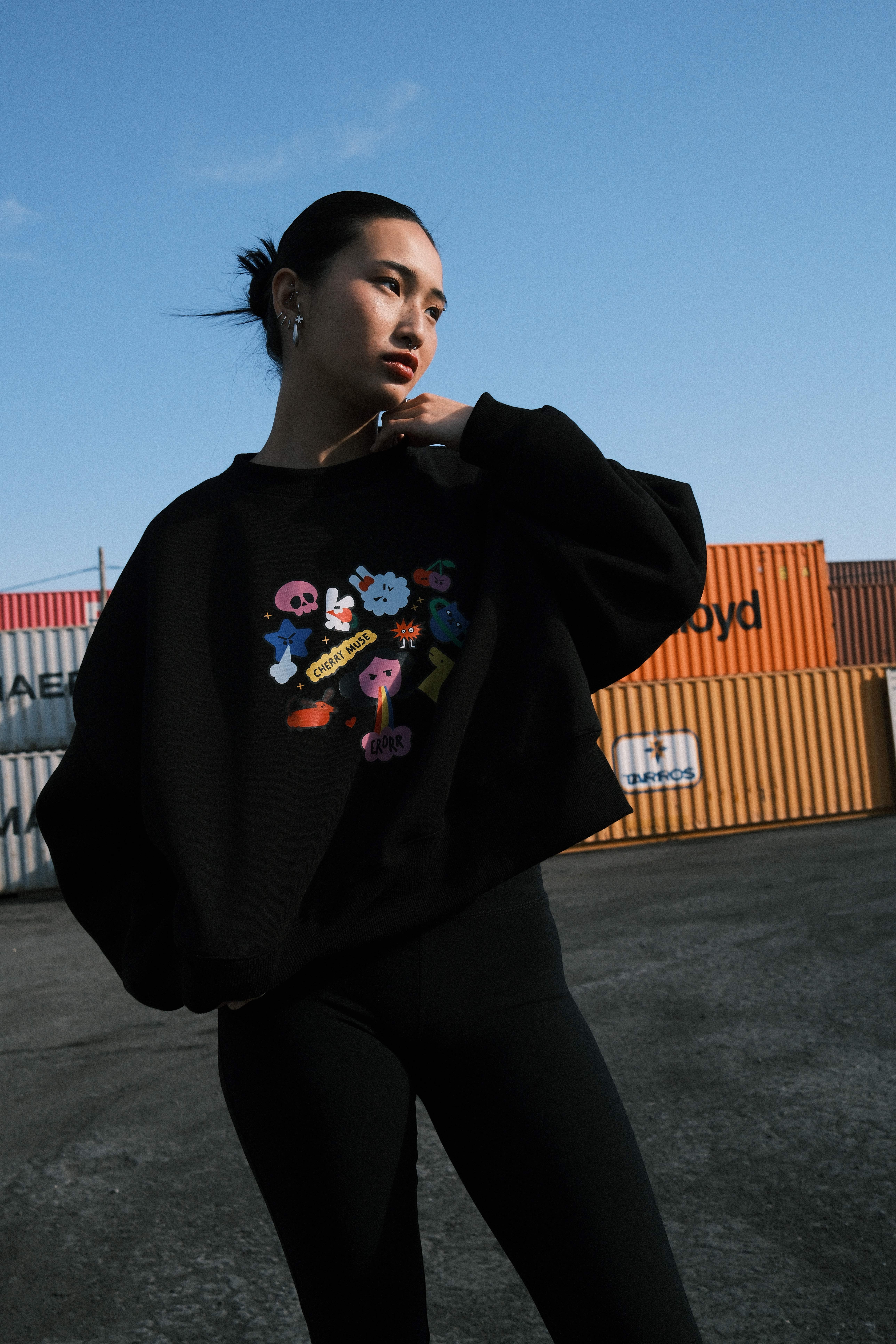 NO SIGNAL SWEATSHIRT