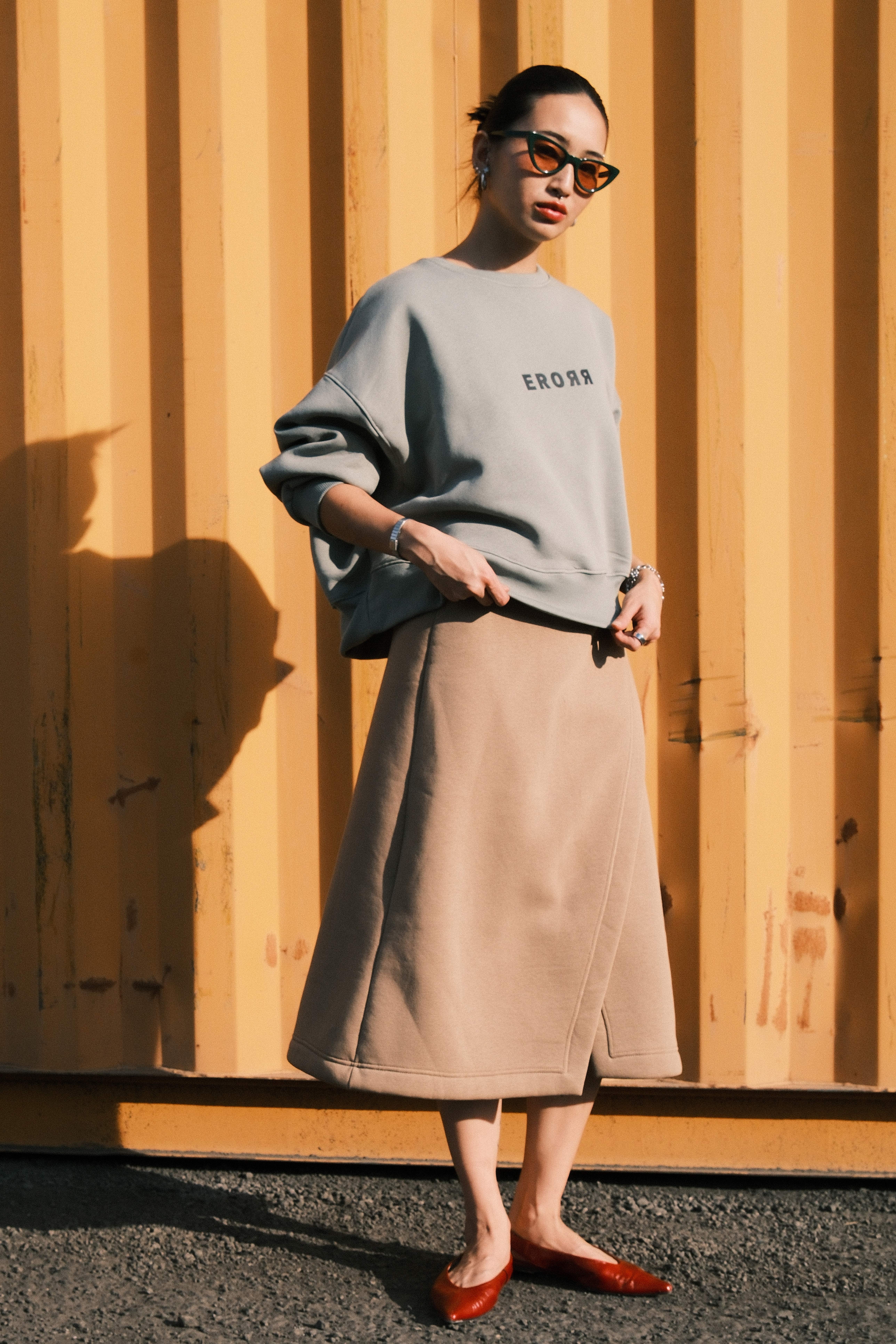 ERORR CROP SWEATSHIRT